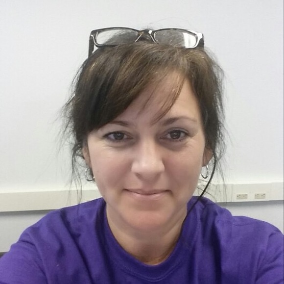 Meet your Posher, Dominique - Picture 1 of 1